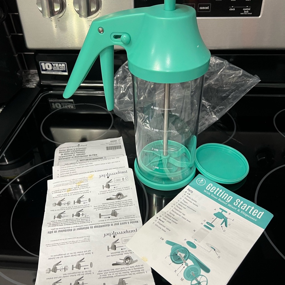 Pampered chef batter dispenser